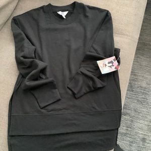 JoyLab adorable black super soft, comfy and stylish sweatshirt with high slits.